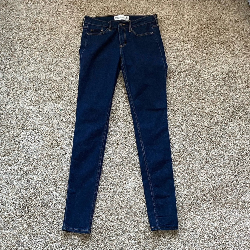 Abercrombie & Fitch Super Skinny Jeans Dark‎ Wash Denim Size 2R